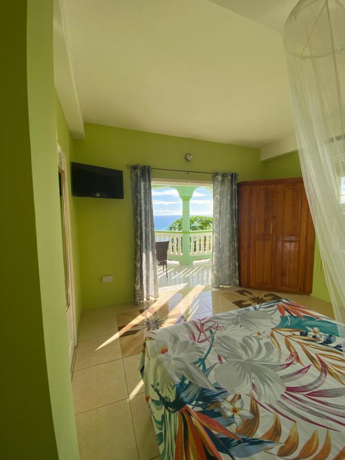 Greenhouse On The Hill, Sea View Studio Apartment Laborie Exterior photo